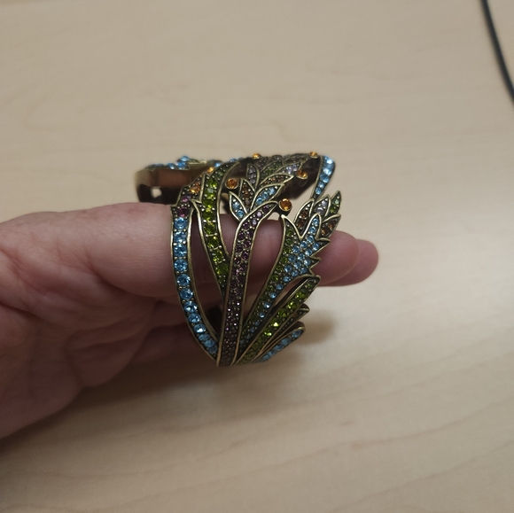 Elegant Blue and Gold Cuff Bracelet - Picture 4 of 5